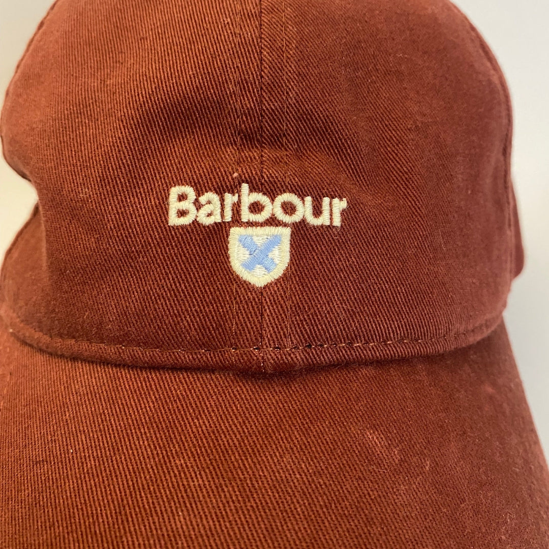 Gorra Cascade Barbour Burdeo